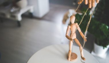 atragere raspundere insolventa